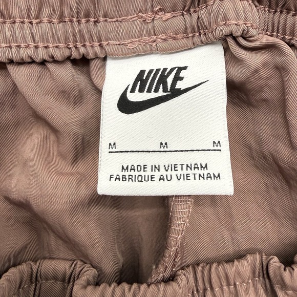 Nike Sportswear Everything Wovens Women's Mid-Rise Cargo Pants DO7209-208 Medium - Picture 7 of 10